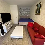 Apartamento Lovely In Kallio